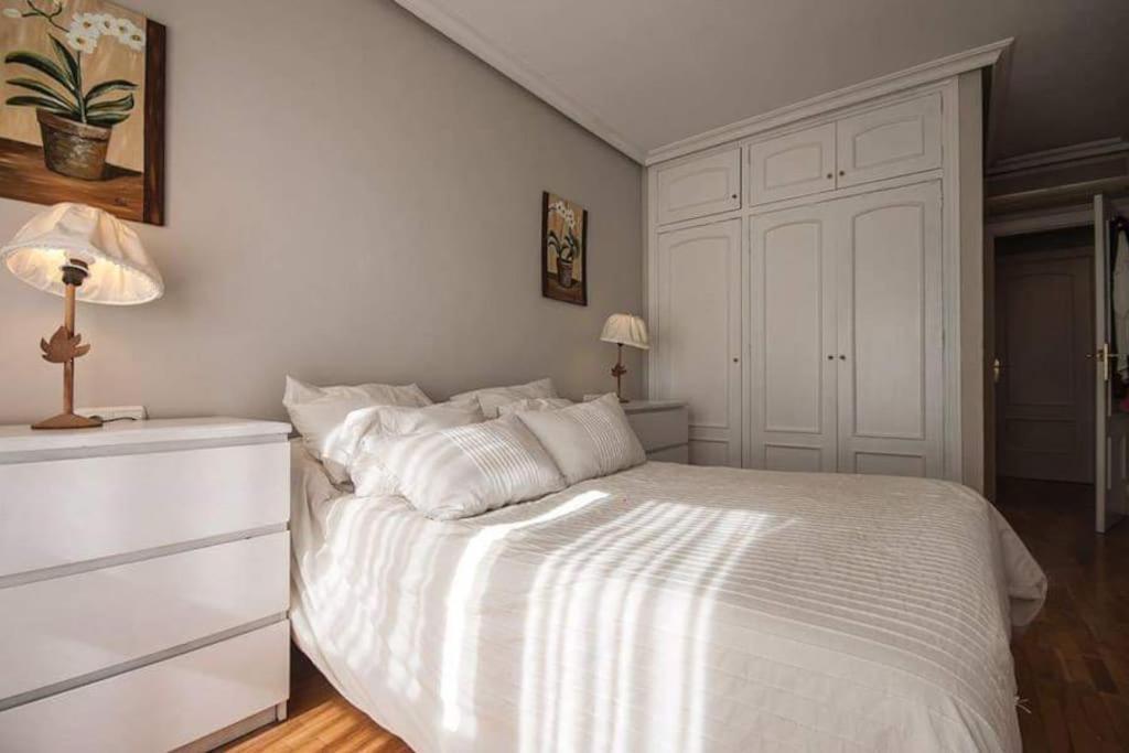 Apartamento + Parking En El Centro De Cartagena Kültér fotó